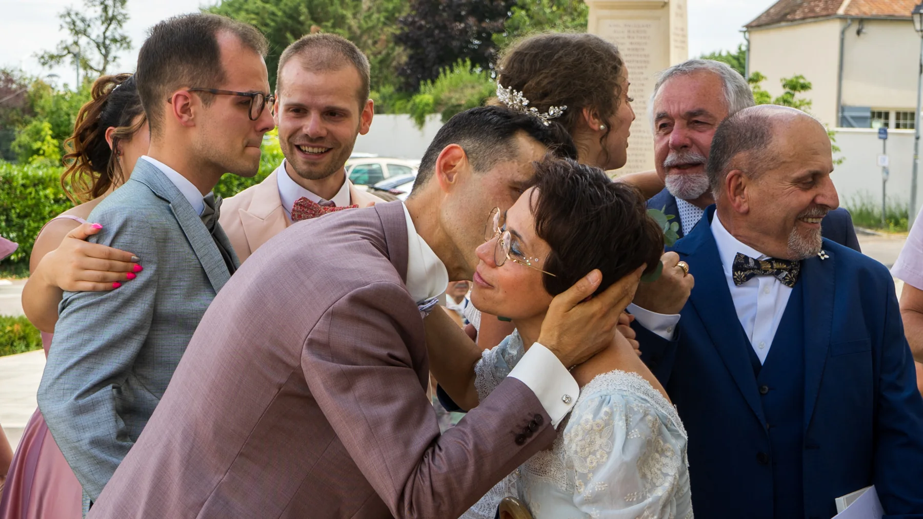 Claudia et Aurélien avec leurs proches